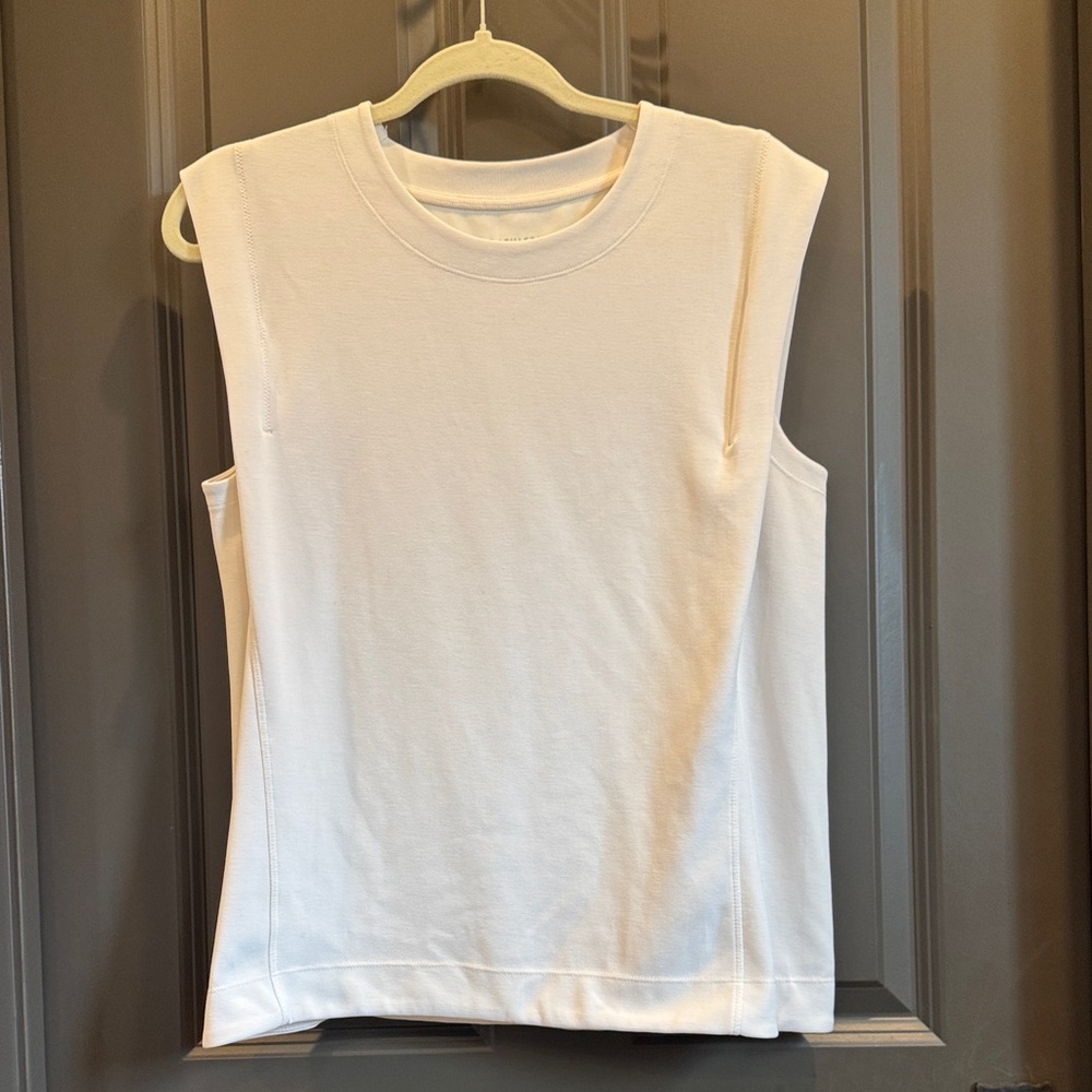 Athlete Sleeveless Cream Top | VERY SOFT ✨